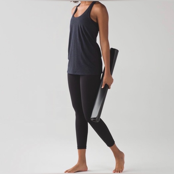 Lululemon Yogi Racerback IV - Picture 5 of 8